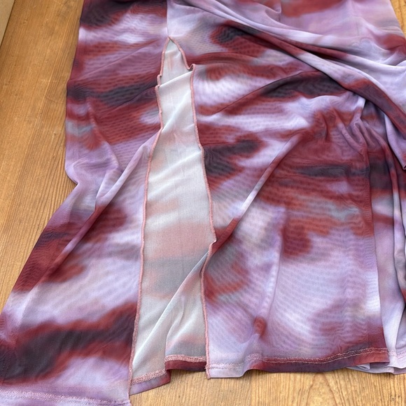 Mesh Abstract Dress - Picture 8 of 10